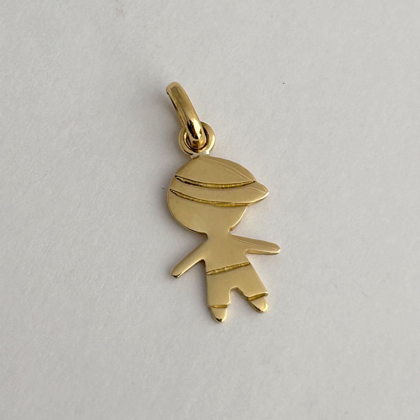 Kiddie Star Pendant in 18K Gold
