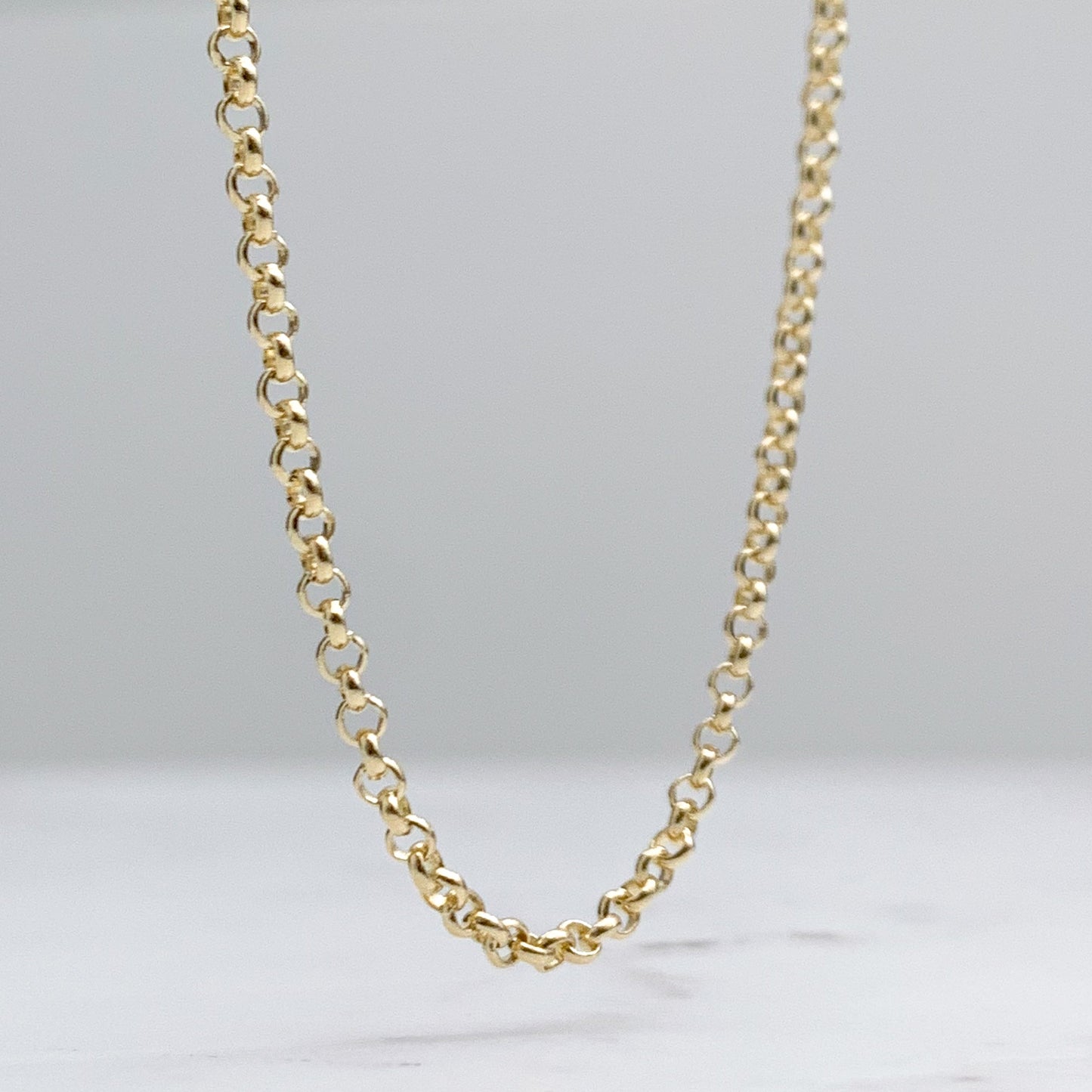 Rolo Chain (2 mm) in 18K Gold