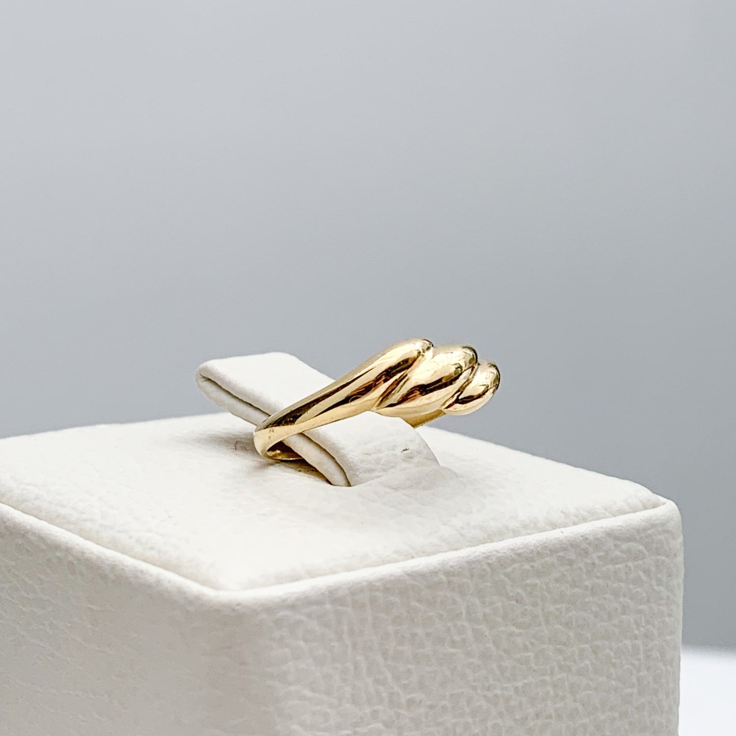 Small Croissant Ring in 18K Gold