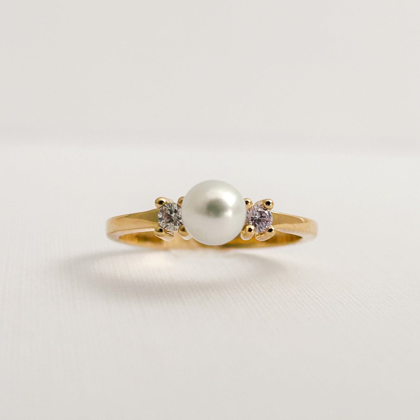 Natural Pearl Desir Ring in 18K Gold