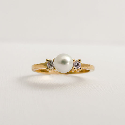 Natural Pearl Desir Ring in 18K Gold
