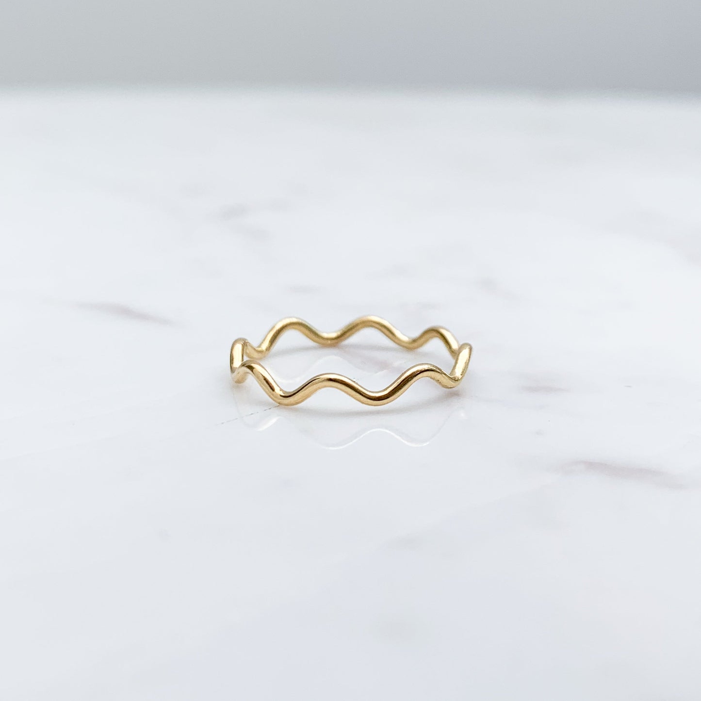 Wave Ring in 18K Gold