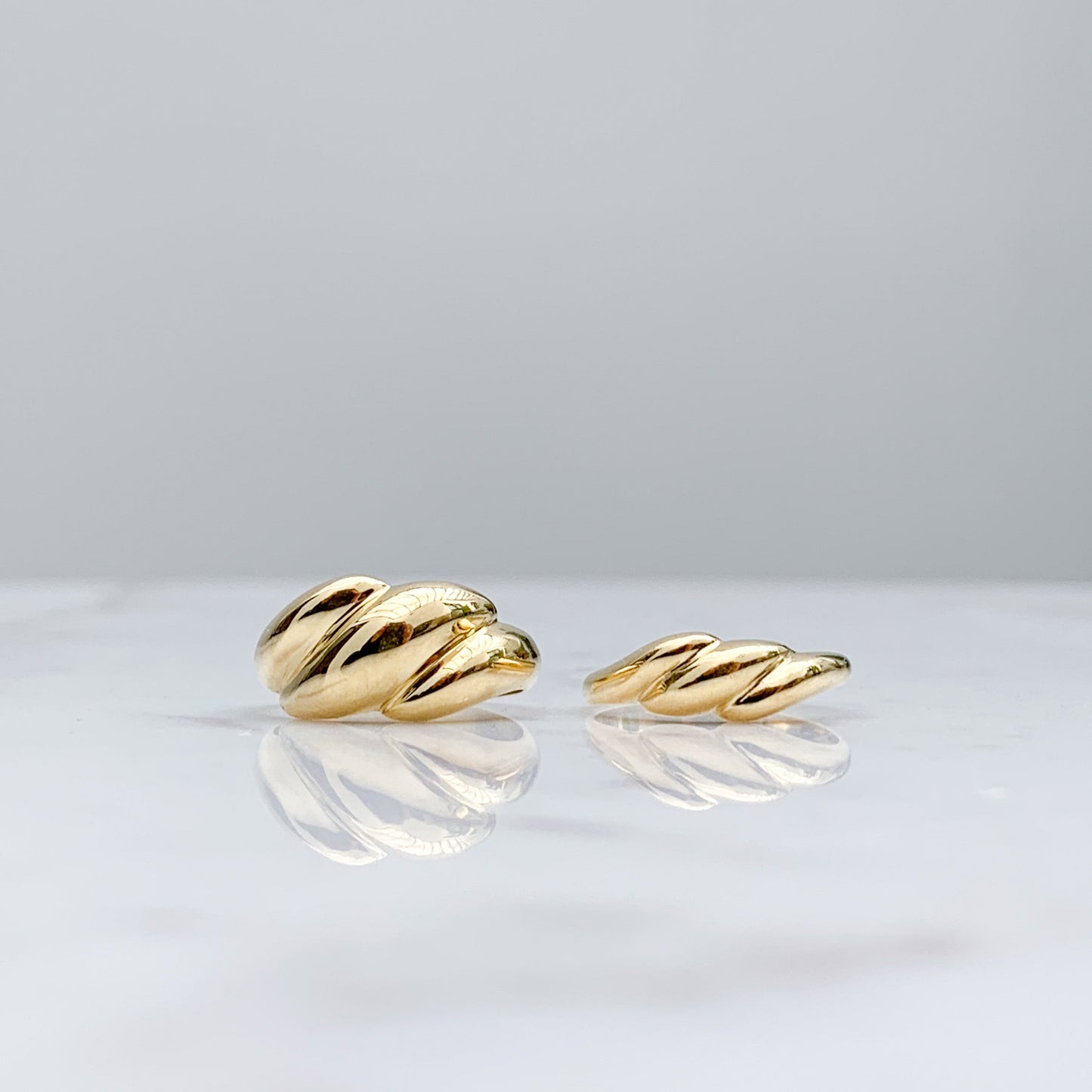 Small Croissant Ring in 18K Gold
