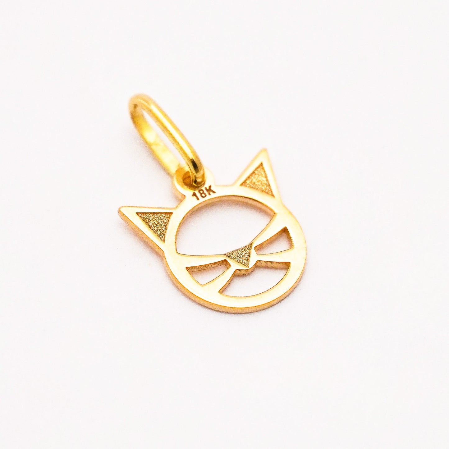 Mini Cat Pendant in 18K Gold