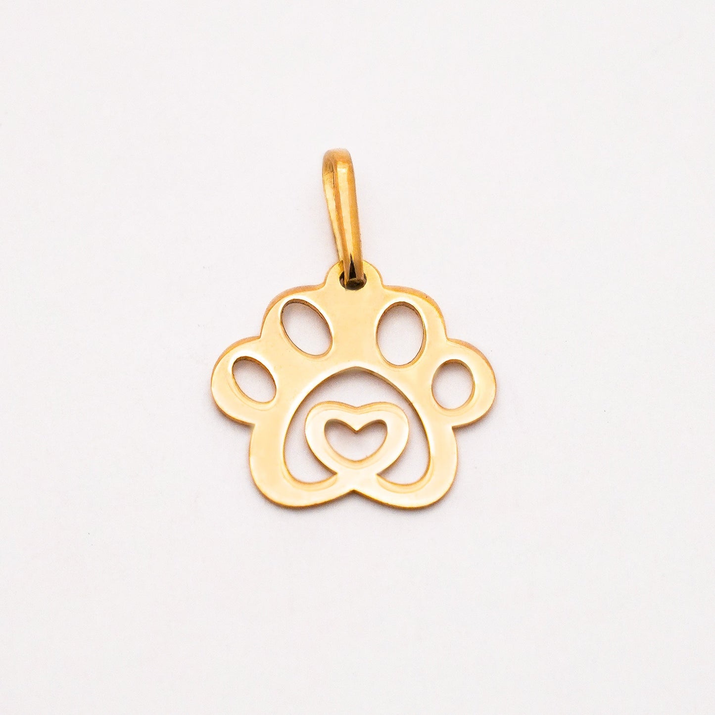 Heart Paw Print Pendant in 18K Gold
