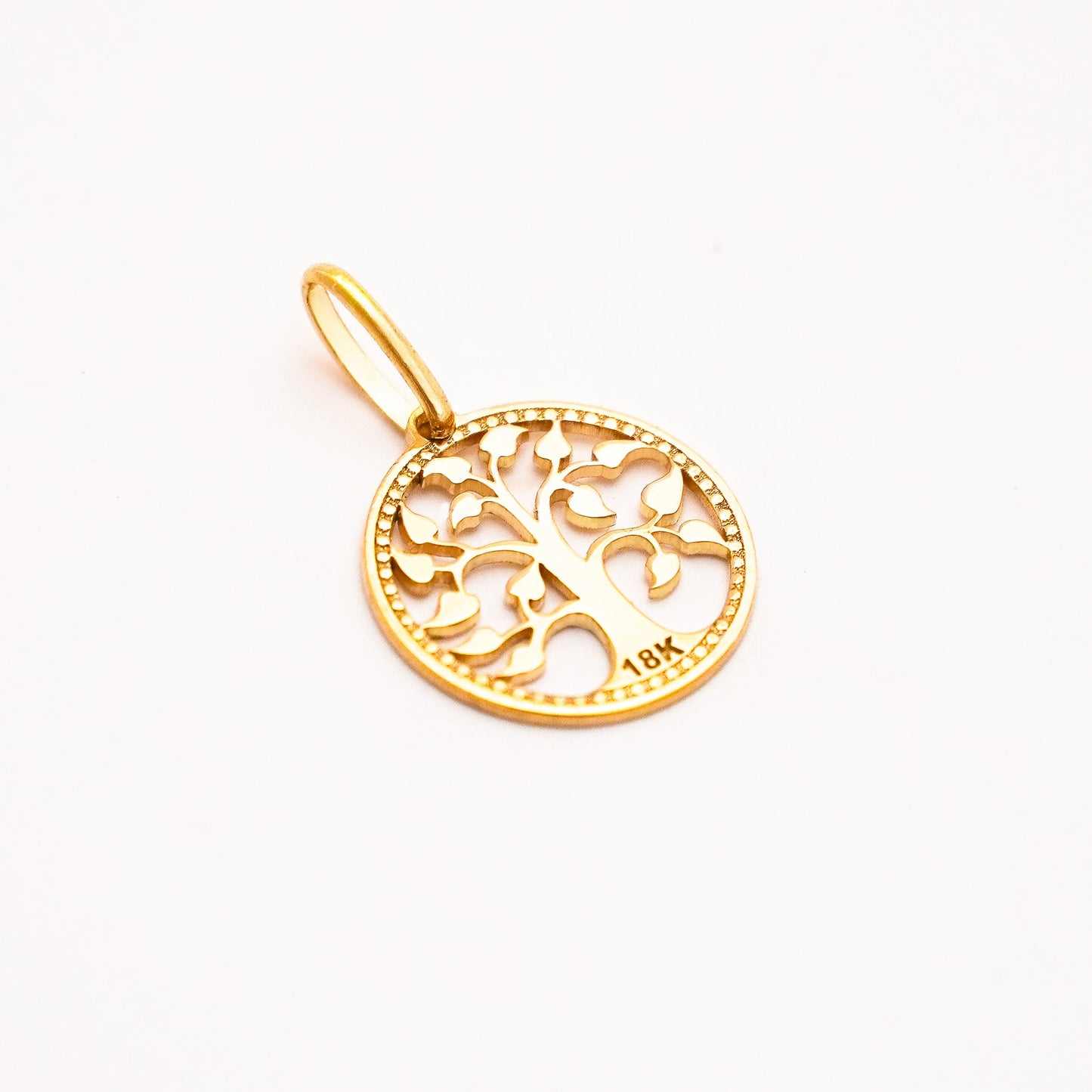 Medium Tree of Life Pendant in 18K Gold