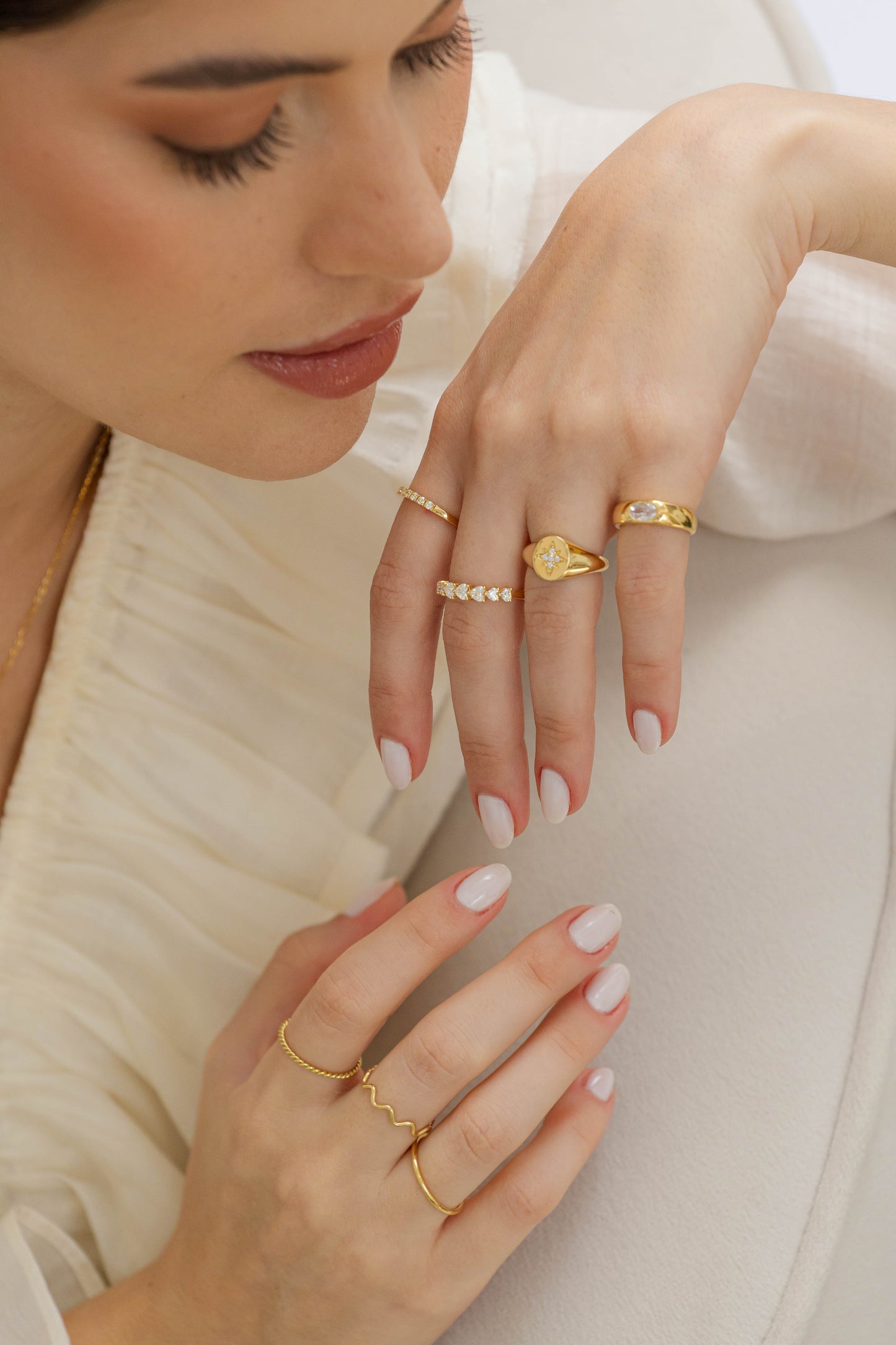 Oval Chevalier Ring in 18K Gold