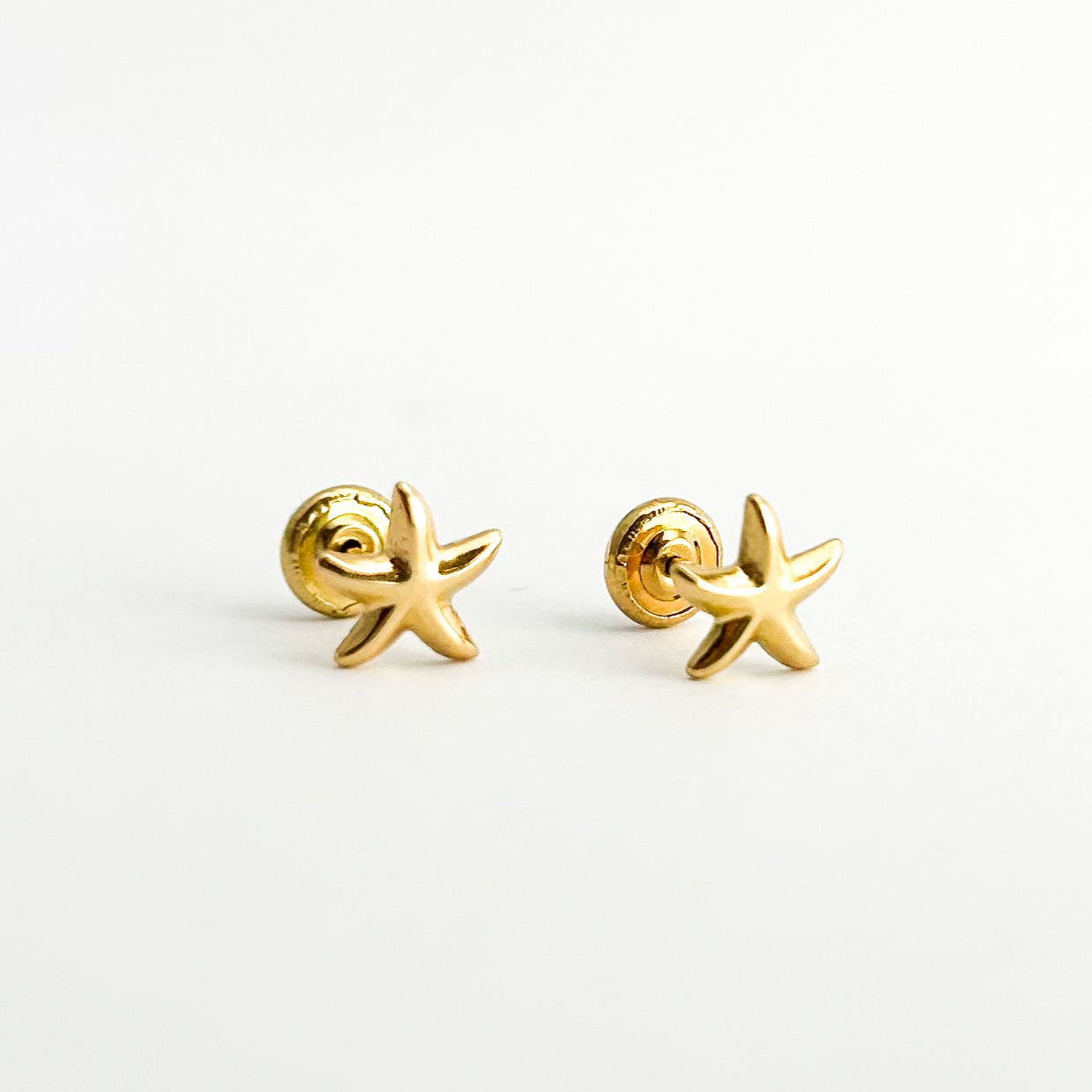 Starfish Baby Earrings in 18K Gold