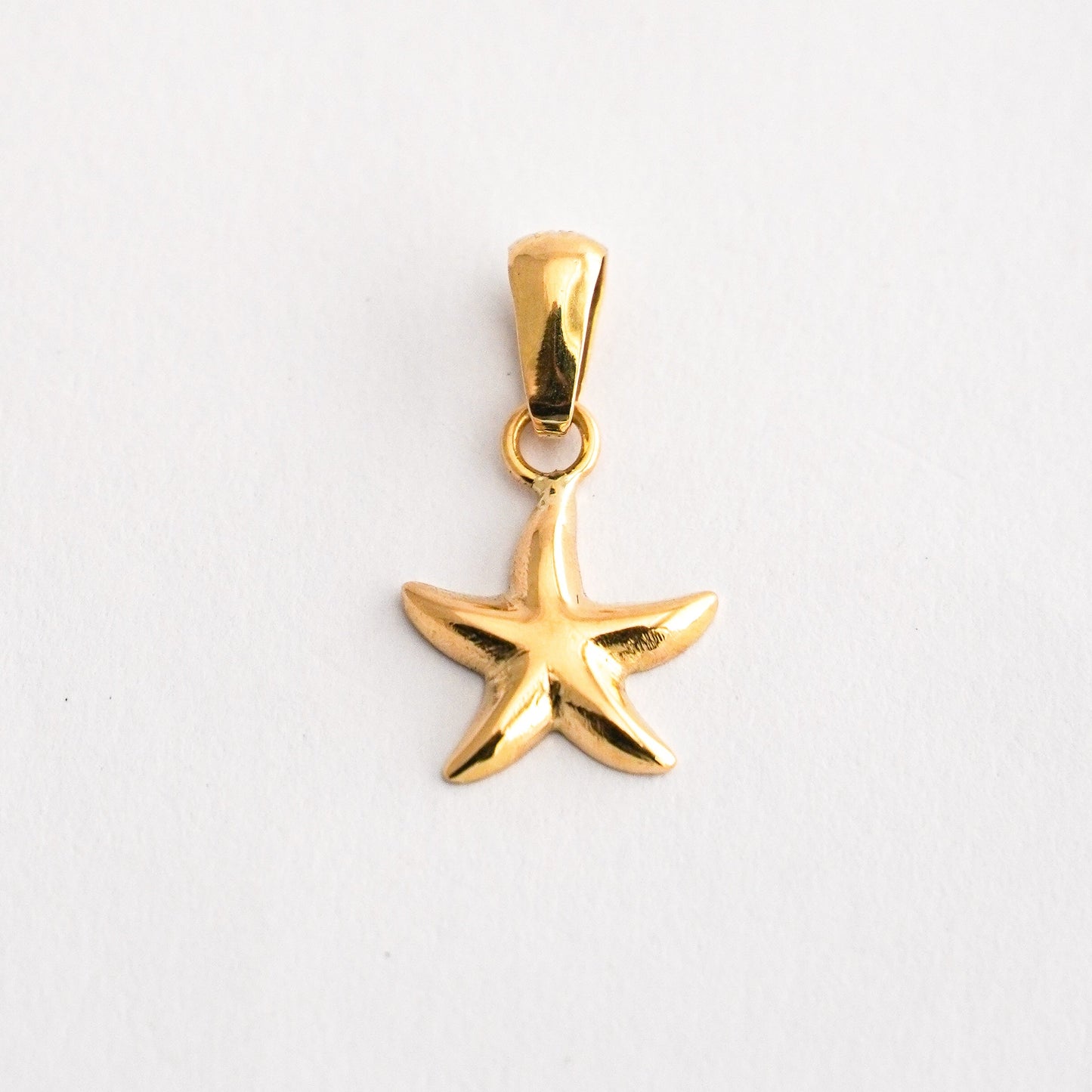 Starfish Pendant in 18K Gold