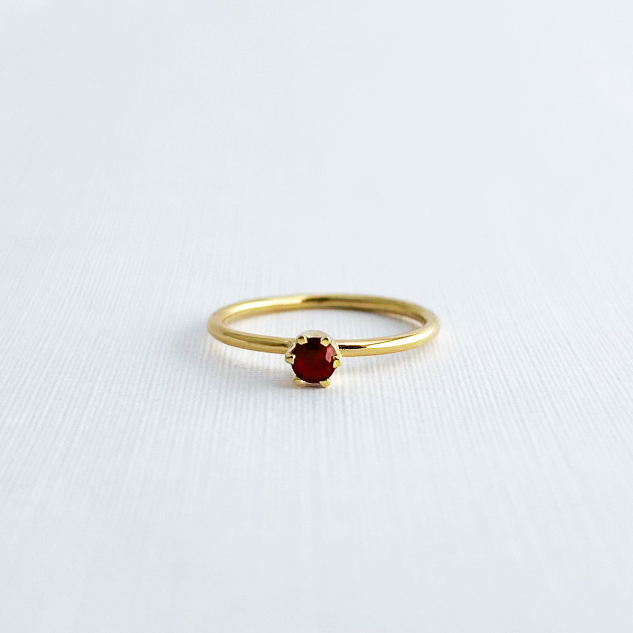 Seksar Natural Ruby Ring in 18K Gold