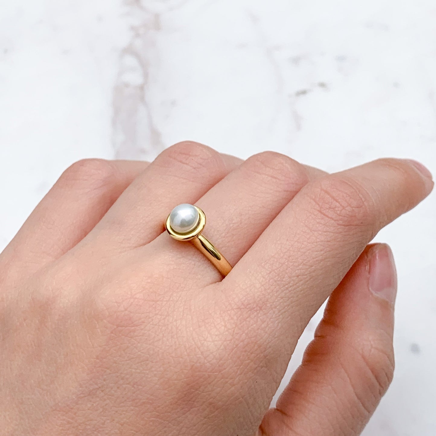 Pearl Cup Ring in 18K Gold