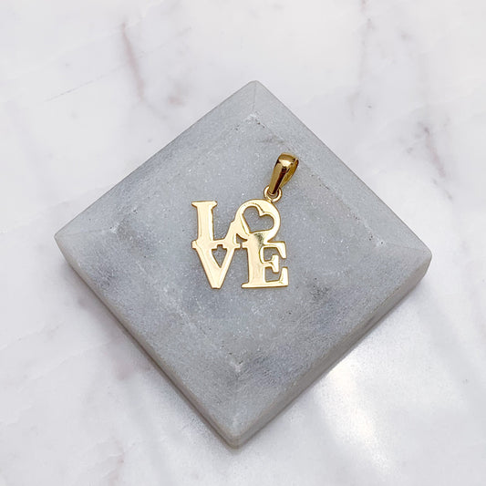 Love Pendant in 18K Gold