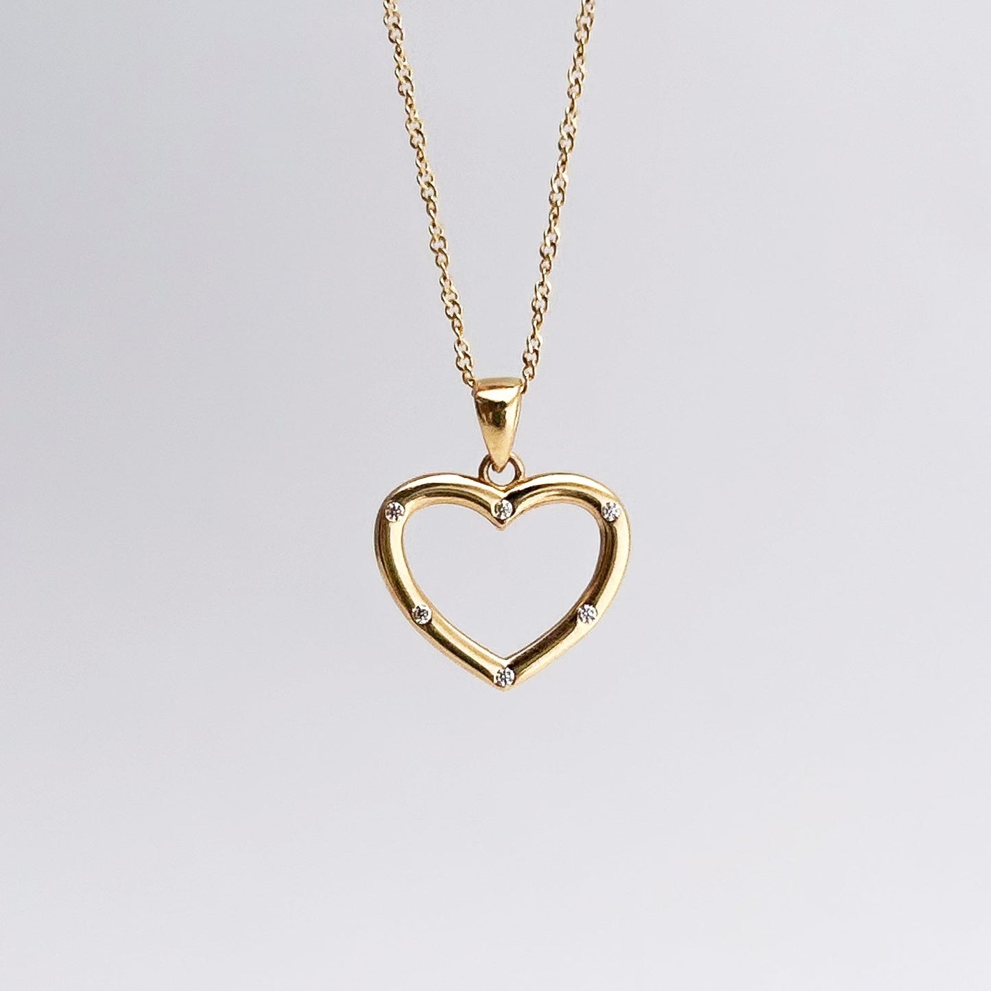 Heart of Light Pendant in 18K Gold