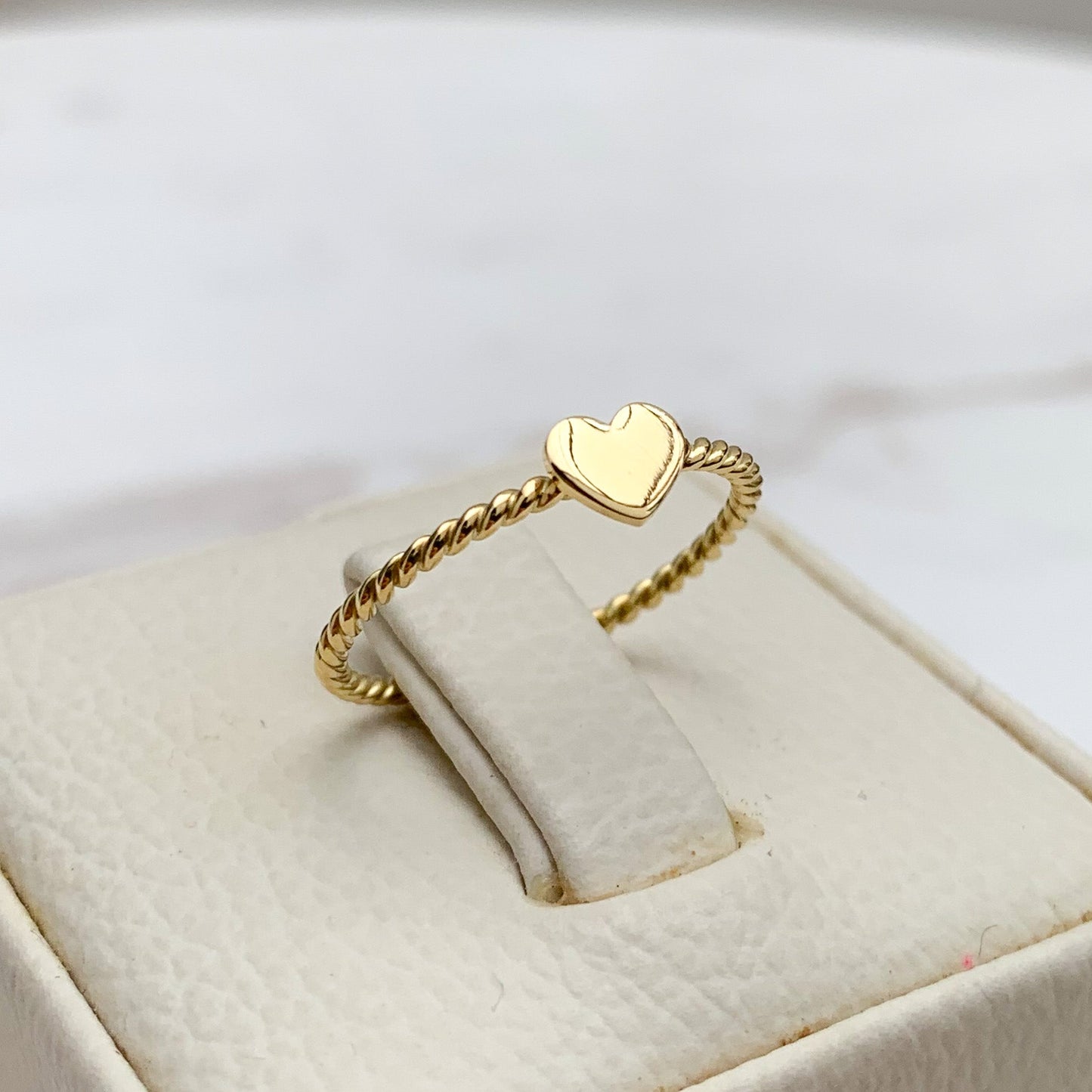 Ribe Heart Ring in 18K Gold
