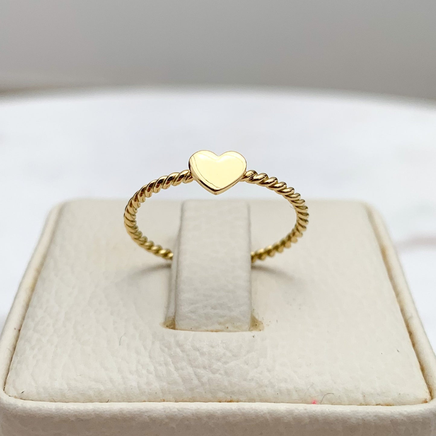 Ribe Heart Ring in 18K Gold
