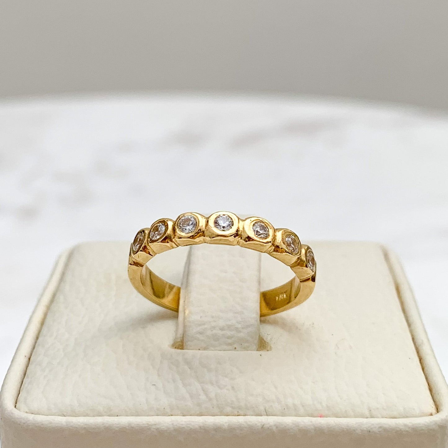 Half Riviera Round Ring in 18K Gold
