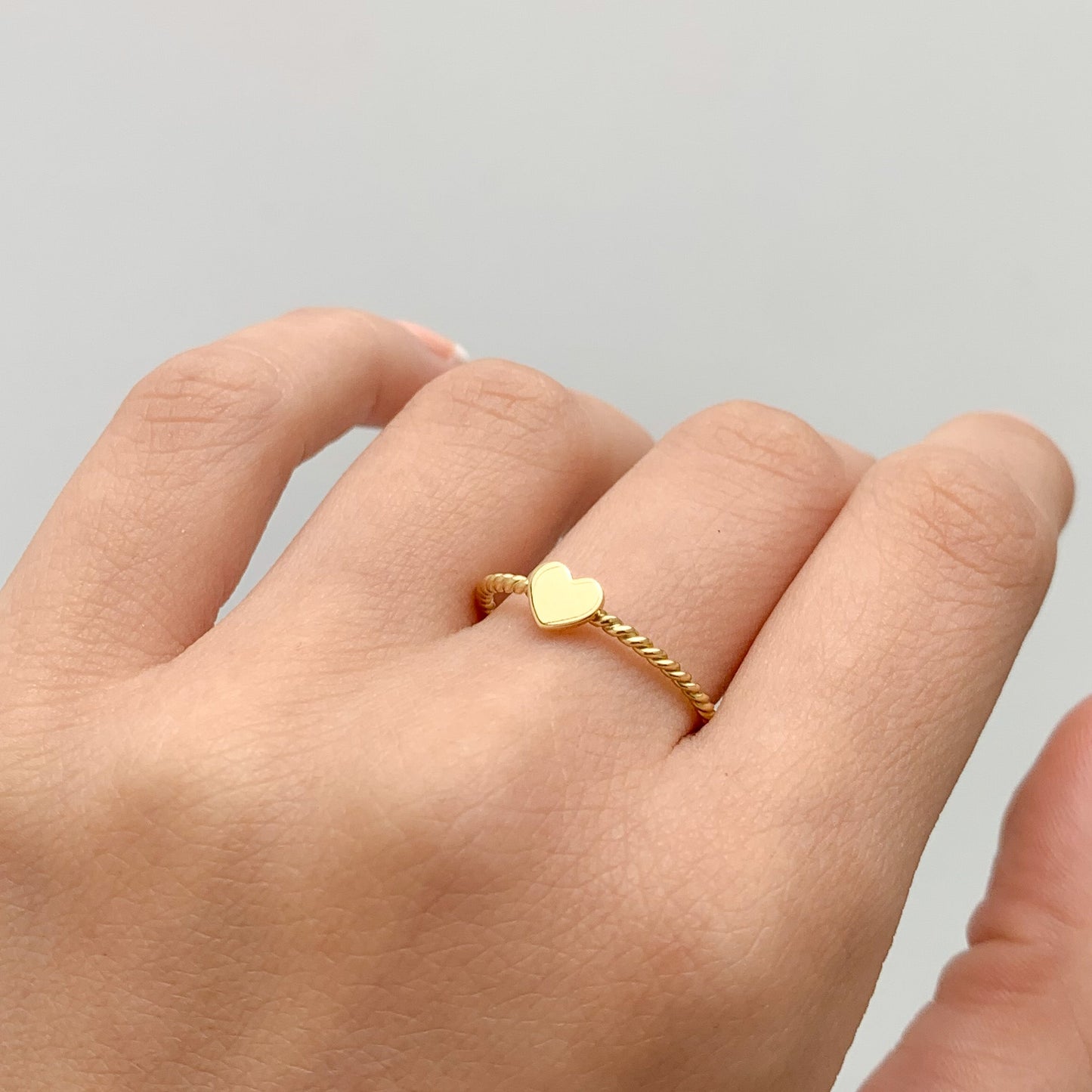 Ribe Heart Ring in 18K Gold