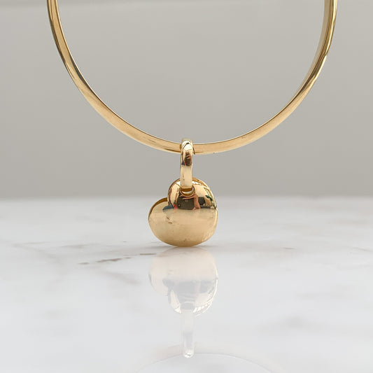 Nita Heart Bracelet Charm in 18K Gold